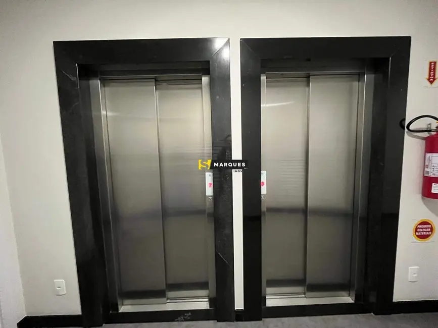 Foto 6 de Apartamento com 1 quarto para alugar, 46m2 em Bom Retiro, Joinville - SC