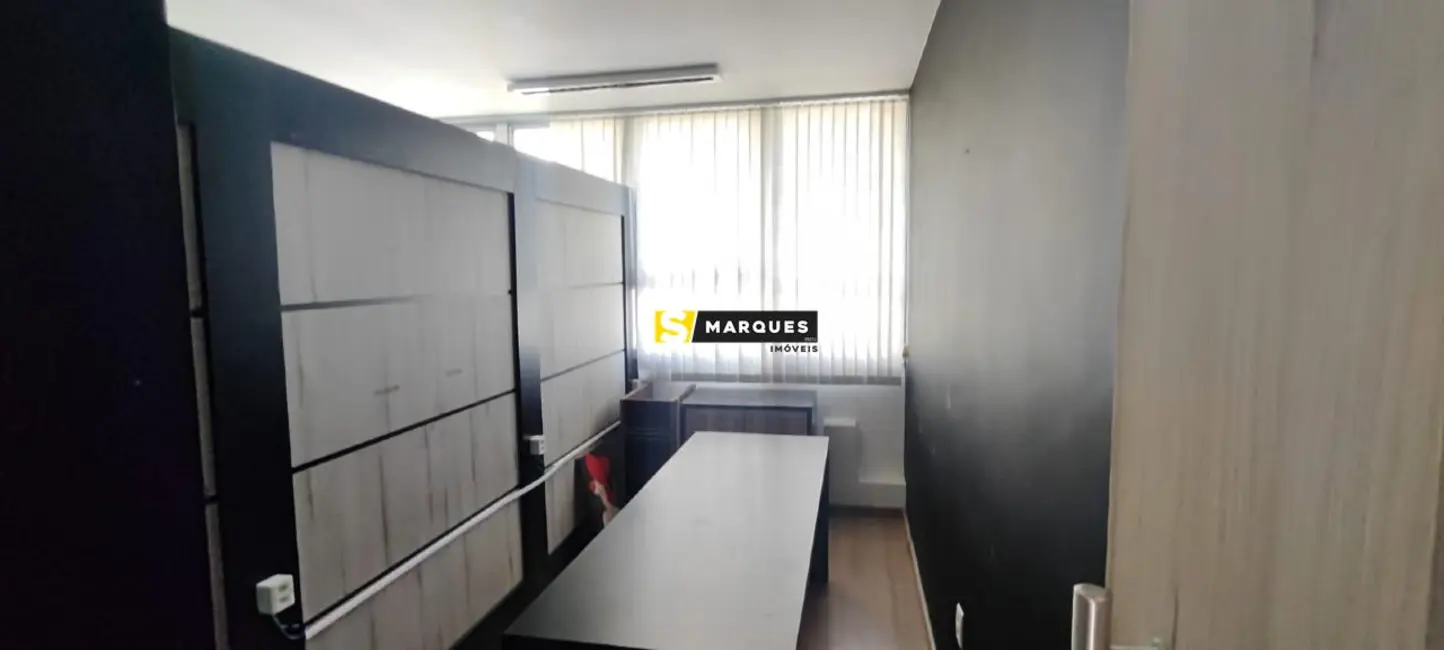 Sala Comercial para alugar, 40m2 em Centro, Joinville - SC - imagem 4 Foto 4 de Sala Comercial para alugar, 40m2 em Centro, Joinville - SC