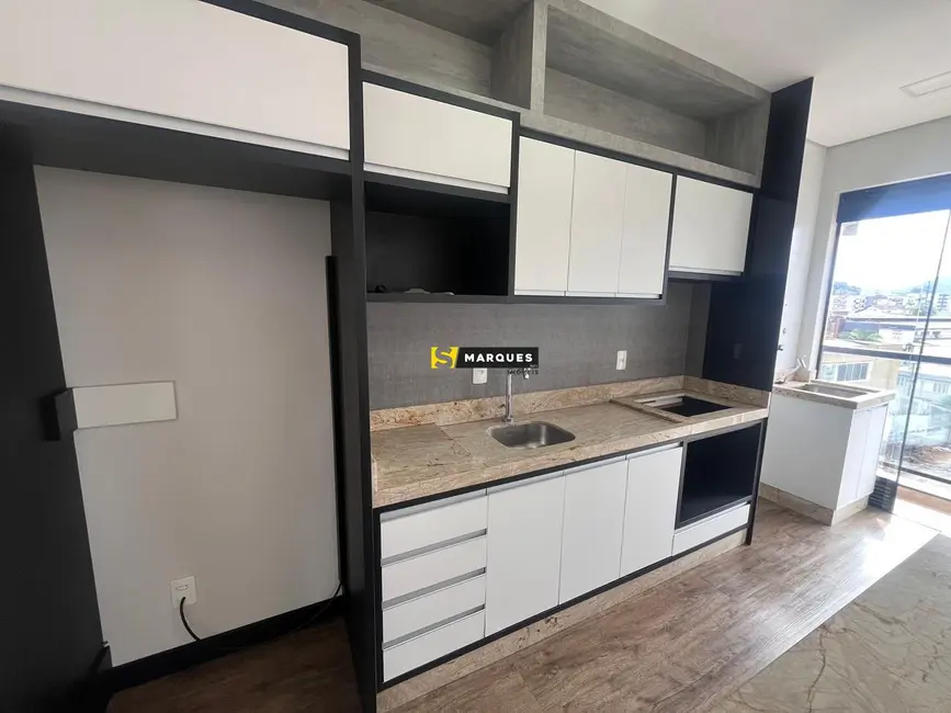 Foto 3 de Apartamento com 2 quartos para alugar, 73m2 em Bom Retiro, Joinville - SC