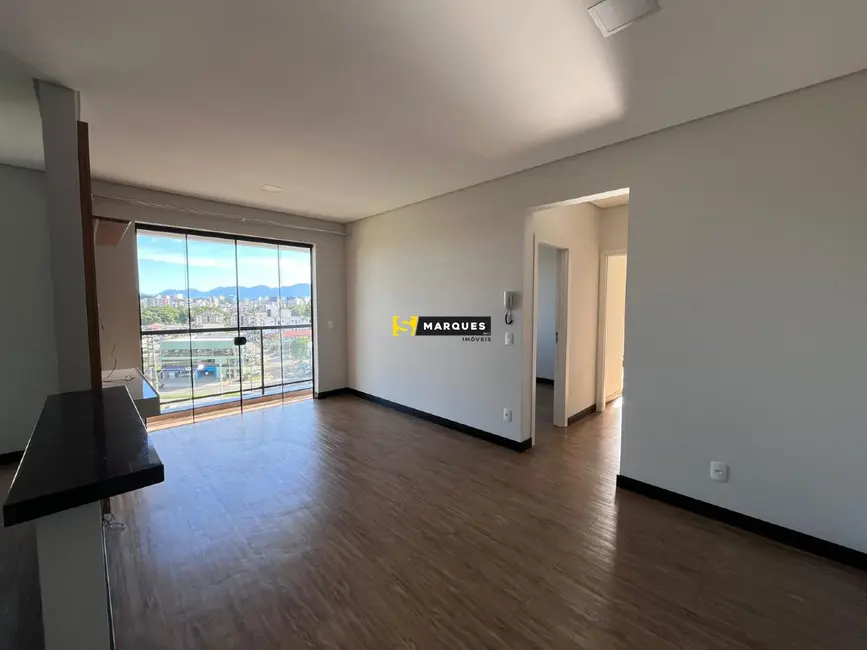 Foto 3 de Apartamento com 2 quartos para alugar, 73m2 em Bom Retiro, Joinville - SC
