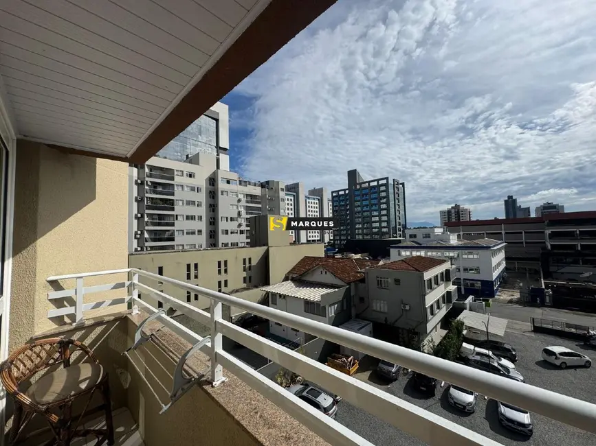 Foto 2 de Apartamento com 1 quarto para alugar, 34m2 em Centro, Joinville - SC