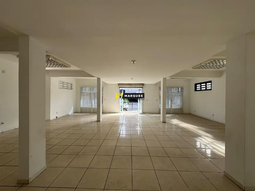 Foto 2 de Sala Comercial para alugar, 110m2 em Costa e Silva, Joinville - SC
