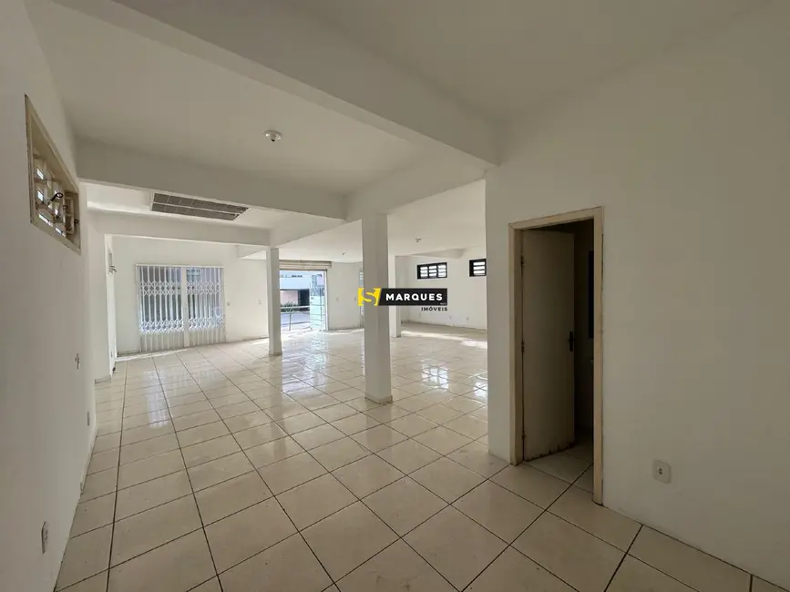 Foto 4 de Sala Comercial para alugar, 110m2 em Costa e Silva, Joinville - SC