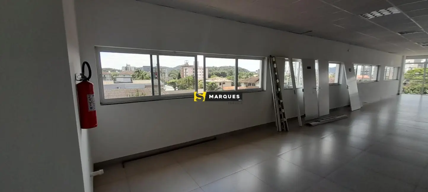 Foto 9 de Sala Comercial para alugar, 152m2 em Santo Antônio, Joinville - SC