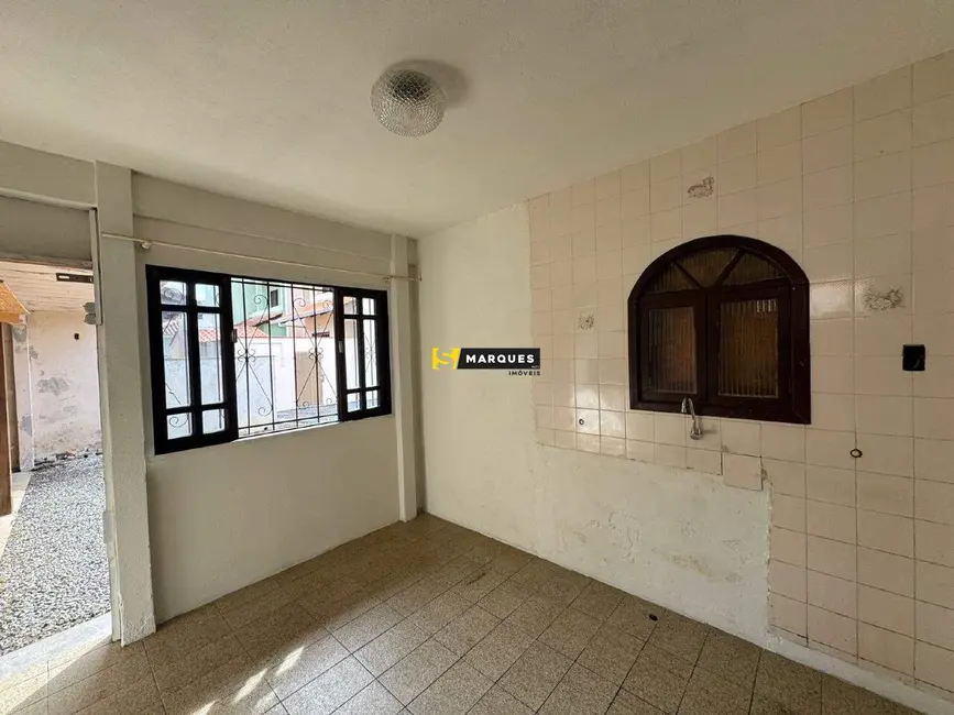 Kitnet com 1 quarto para alugar, 34m2 em Fátima, Joinville - SC - imagem 4 Foto 4 de Kitnet com 1 quarto para alugar, 34m2 em Fátima, Joinville - SC