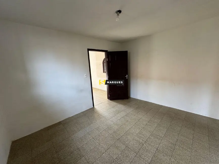 Kitnet com 1 quarto para alugar, 34m2 em Fátima, Joinville - SC - imagem 7 Foto 7 de Kitnet com 1 quarto para alugar, 34m2 em Fátima, Joinville - SC