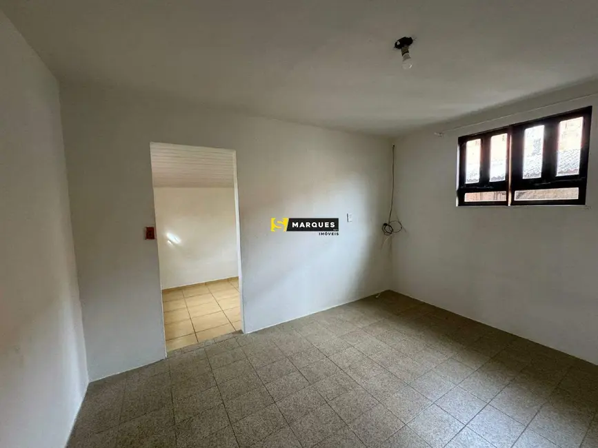 Kitnet com 1 quarto para alugar, 34m2 em Fátima, Joinville - SC - imagem 8 Foto 8 de Kitnet com 1 quarto para alugar, 34m2 em Fátima, Joinville - SC