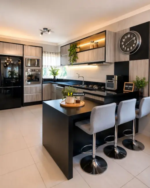 Foto 1 de Sobrado com 2 quartos para alugar, 90m2 em Jardim Sofia, Joinville - SC