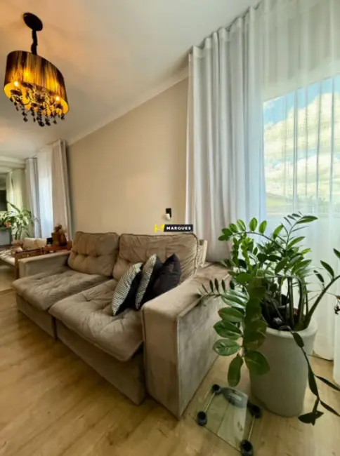 Foto 6 de Sobrado com 2 quartos para alugar, 90m2 em Jardim Sofia, Joinville - SC