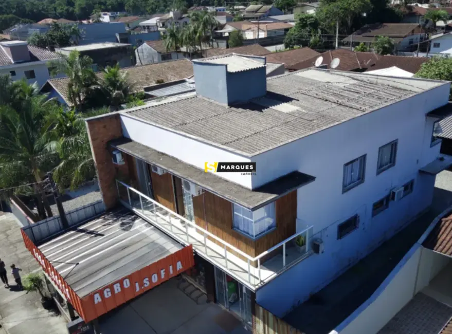 Foto 2 de Sobrado com 2 quartos para alugar, 90m2 em Jardim Sofia, Joinville - SC