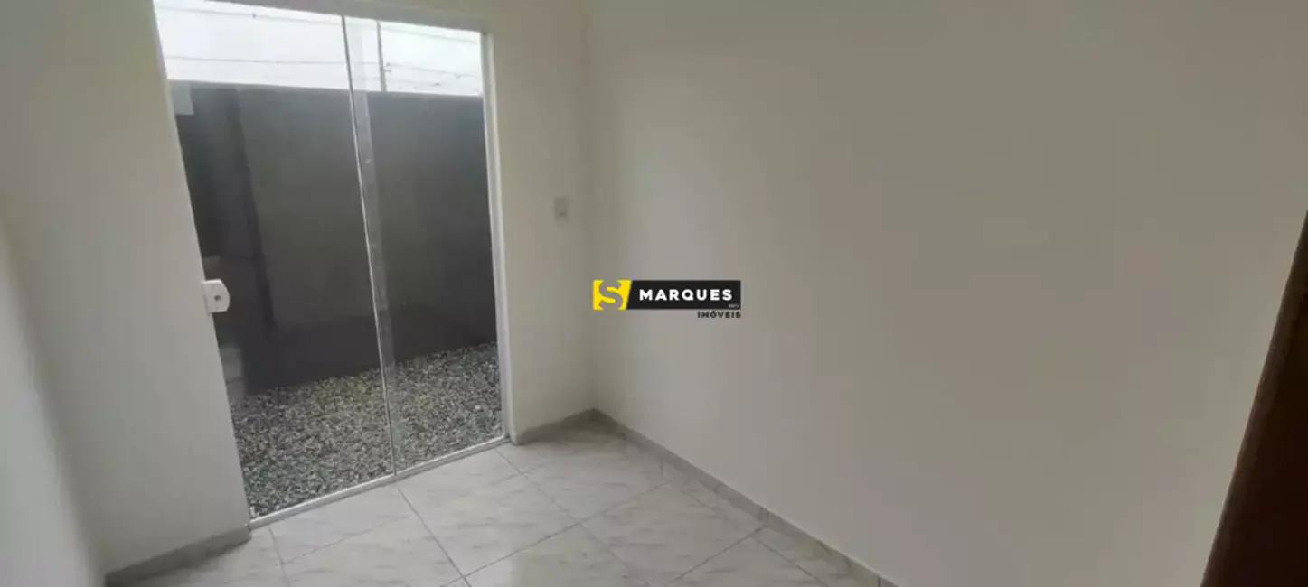 Foto 9 de Apartamento com 1 quarto para alugar, 24m2 em Araquari - SC
