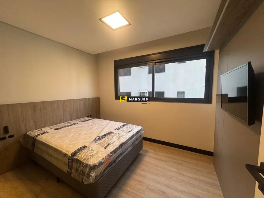Foto 9 de Apartamento com 3 quartos para alugar, 113m2 em América, Joinville - SC