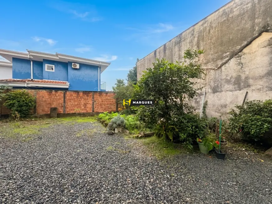 Sobrado com 3 quartos para alugar, 74m2 em Morro do Meio, Joinville - SC - imagem 7 Foto 7 de Sobrado com 3 quartos para alugar, 74m2 em Morro do Meio, Joinville - SC