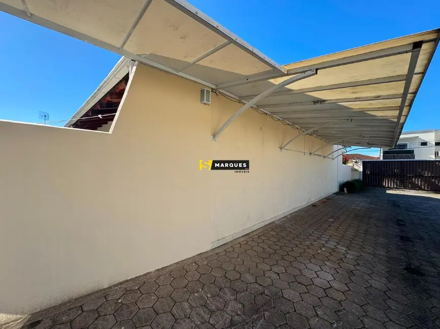 Apartamento com 3 quartos para alugar, 136m2 em Guanabara, Joinville - SC - imagem 3 Foto 3 de Apartamento com 3 quartos para alugar, 136m2 em Guanabara, Joinville - SC