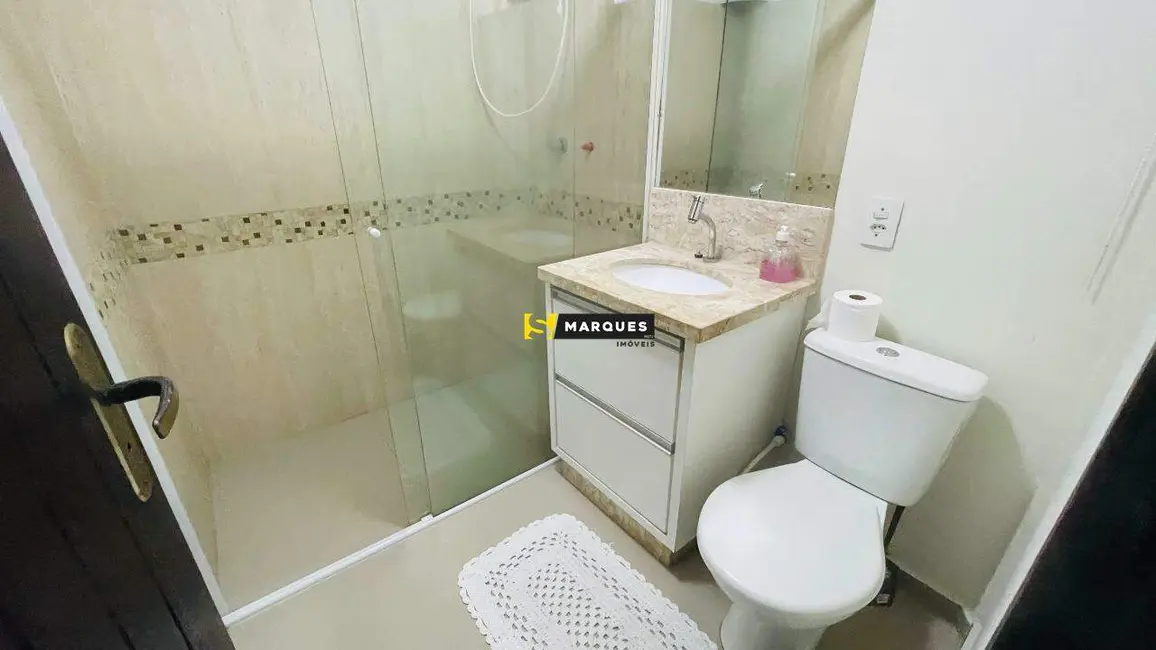 Apartamento com 3 quartos para alugar, 136m2 em Guanabara, Joinville - SC - imagem 9 Foto 9 de Apartamento com 3 quartos para alugar, 136m2 em Guanabara, Joinville - SC