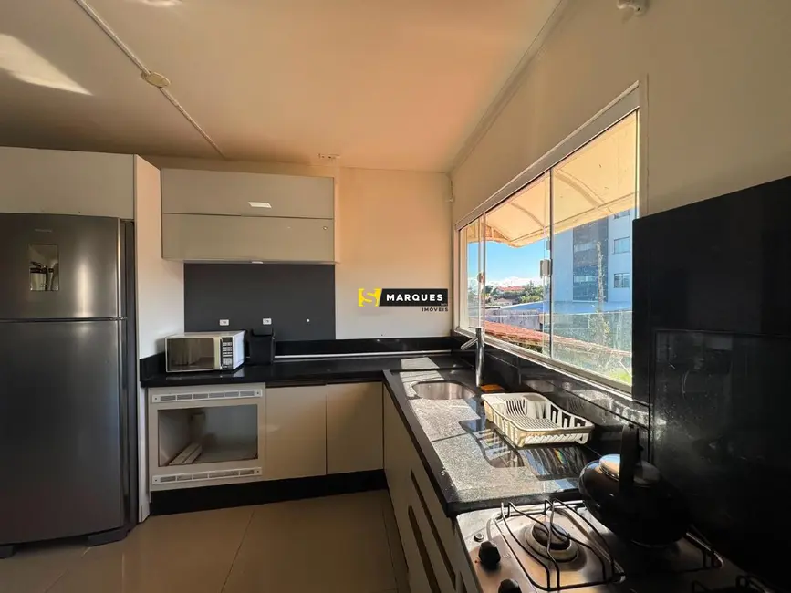 Apartamento com 3 quartos para alugar, 136m2 em Guanabara, Joinville - SC - imagem 4 Foto 4 de Apartamento com 3 quartos para alugar, 136m2 em Guanabara, Joinville - SC
