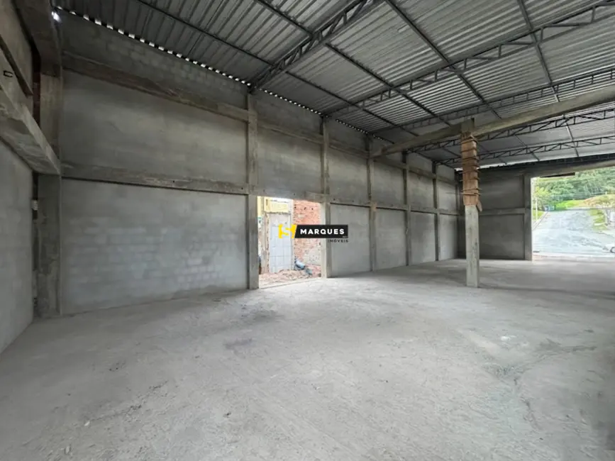 Armazém / Galpão para alugar, 170m2 em Boehmerwald, Joinville - SC - imagem 7 Foto 7 de Armazém / Galpão para alugar, 170m2 em Boehmerwald, Joinville - SC