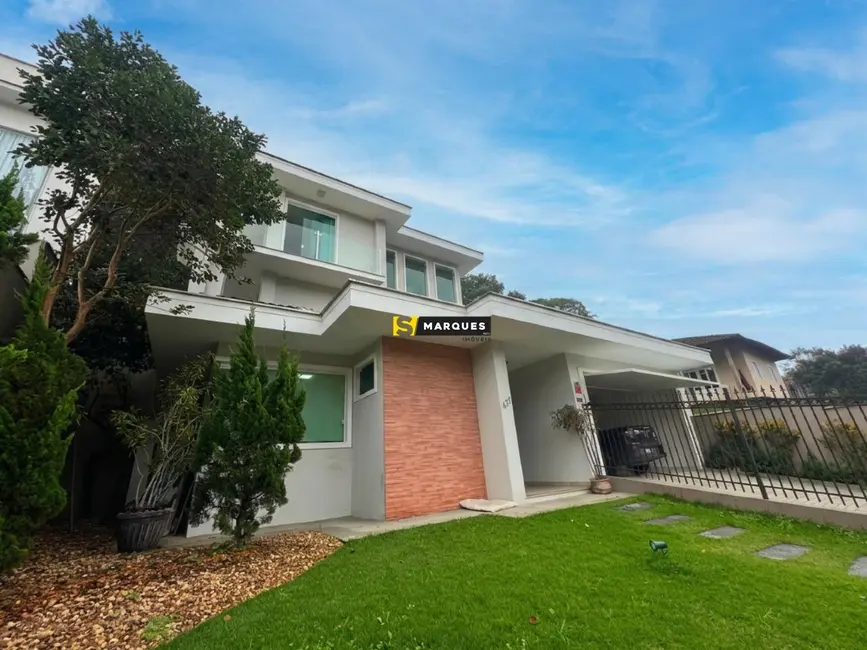 Casa com 5 quartos para alugar, 280m2 em São Marcos, Joinville - SC - imagem 4 Foto 4 de Casa com 5 quartos para alugar, 280m2 em São Marcos, Joinville - SC