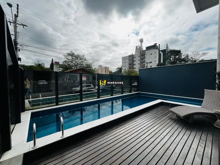 Foto 2 de Apartamento com 3 quartos para alugar, 113m2 em América, Joinville - SC