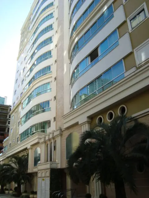 Foto 1 de Apartamento com 3 quartos à venda, 105m2 em Centro, Balneario Camboriu - SC