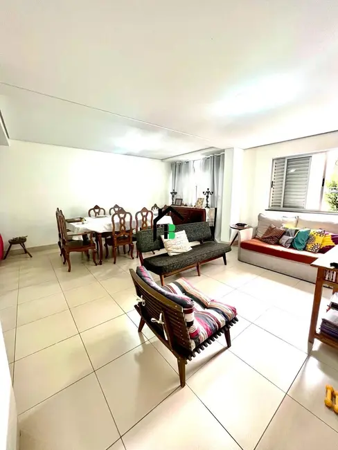 Foto 2 de Apartamento com 3 quartos à venda, 140m2 em Cônego Getúlio, Patos De Minas - MG