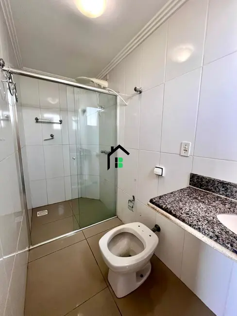 Cobertura com 3 quartos à venda, 159m2 em Centro, Patos De Minas - MG - imagem 8 Foto 8 de Cobertura com 3 quartos à venda, 159m2 em Centro, Patos De Minas - MG