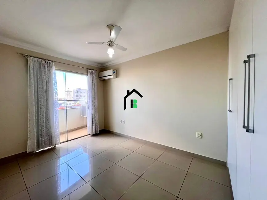 Cobertura com 3 quartos à venda, 159m2 em Centro, Patos De Minas - MG - imagem 7 Foto 7 de Cobertura com 3 quartos à venda, 159m2 em Centro, Patos De Minas - MG