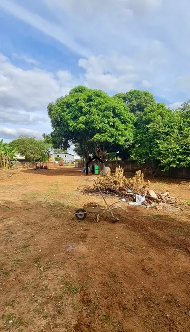 Foto 1 de Terreno / Lote à venda, 1698m2 em Nossa Senhora de Fátima, Patos De Minas - MG