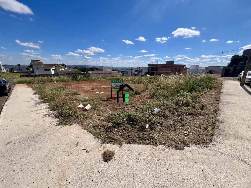 Terreno / Lote à venda, 667m2 em Alto dos Caiçaras, Patos De Minas - MG - imagem 1 Foto 1 de Terreno / Lote à venda, 667m2 em Alto dos Caiçaras, Patos De Minas - MG