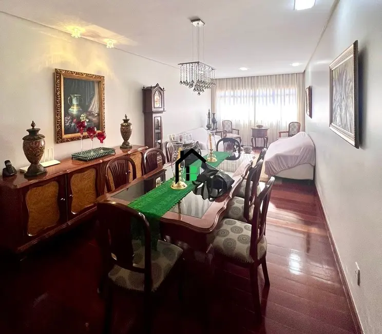 Foto 1 de Apartamento com 4 quartos à venda, 164m2 em Centro, Patos De Minas - MG