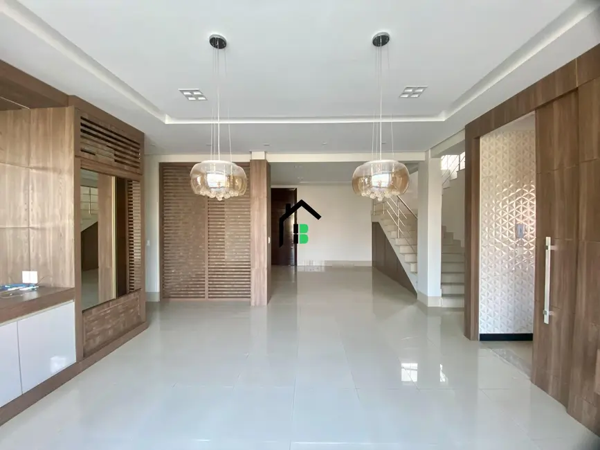 Foto 1 de Cobertura com 5 quartos à venda, 406m2 em Centro, Patos De Minas - MG