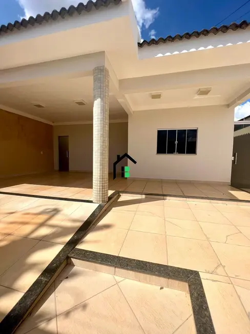 Foto 1 de Casa com 2 quartos à venda, 187m2 em Residencial Barreiro, Patos De Minas - MG