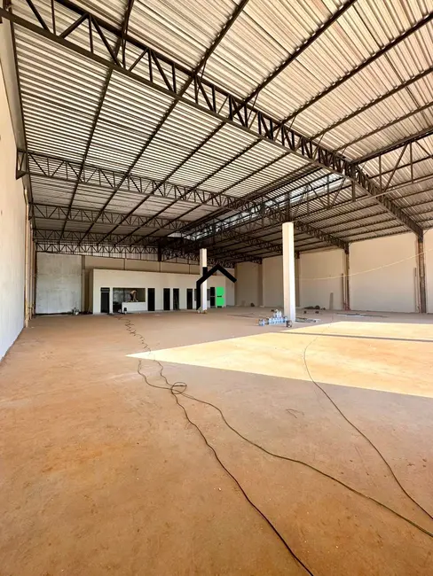Foto 1 de Armazém / Galpão para alugar, 716m2 em Planalto, Patos De Minas - MG