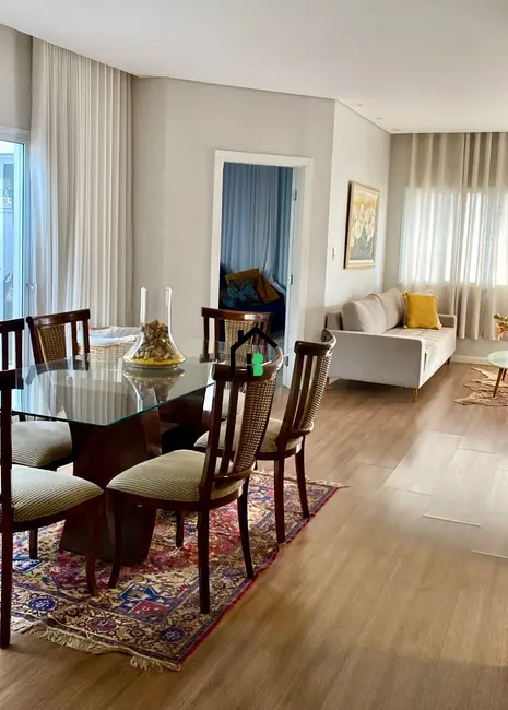 Casa com 3 quartos à venda, 218m2 em Aurélio Caixeta, Patos De Minas - MG - imagem 1 Foto 1 de Casa com 3 quartos à venda, 218m2 em Aurélio Caixeta, Patos De Minas - MG