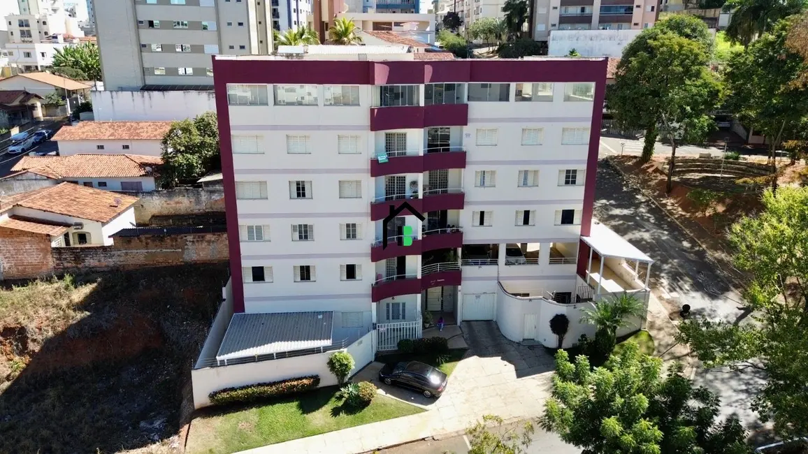 Cobertura com 3 quartos à venda, 206m2 em Jardim Centro, Patos De Minas - MG - imagem 4 Foto 4 de Cobertura com 3 quartos à venda, 206m2 em Jardim Centro, Patos De Minas - MG