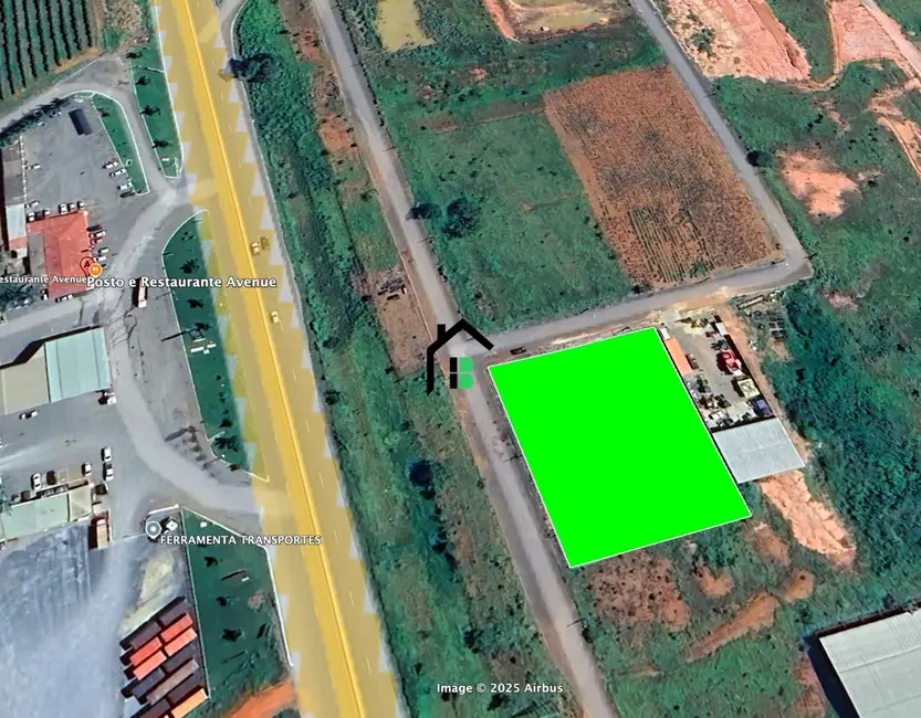 Foto 1 de Terreno / Lote à venda, 3000m2 em Patos De Minas - MG