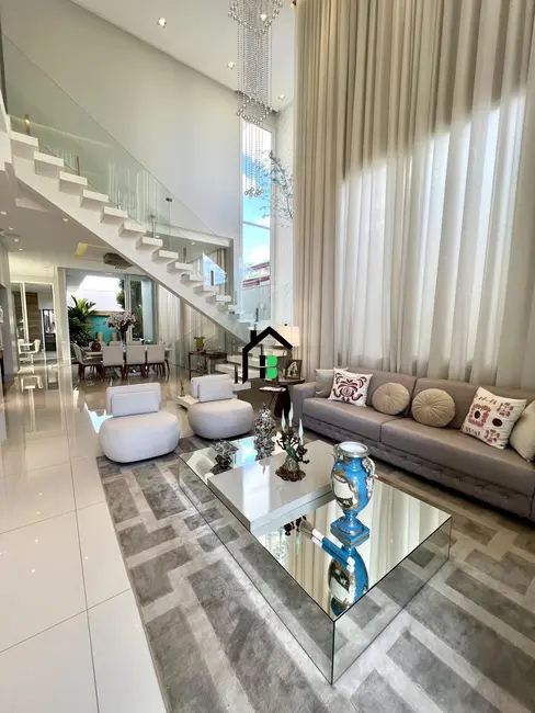 Casa com 4 quartos à venda, 370m2 em Copacabana, Patos De Minas - MG - imagem 4 Foto 4 de Casa com 4 quartos à venda, 370m2 em Copacabana, Patos De Minas - MG