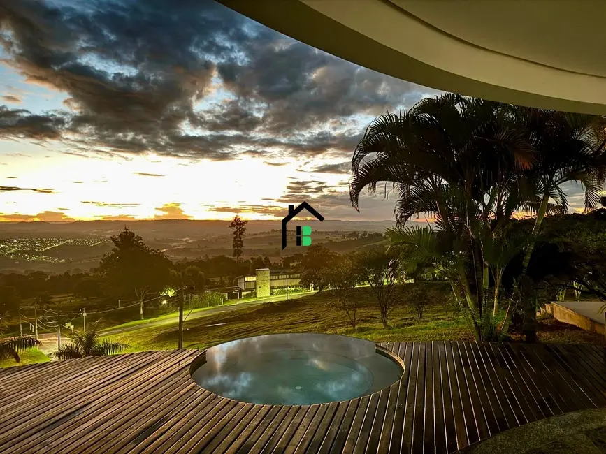 Foto 1 de Casa com 3 quartos à venda, 312m2 em Condomínio Quinta da Mata, Patos De Minas - MG