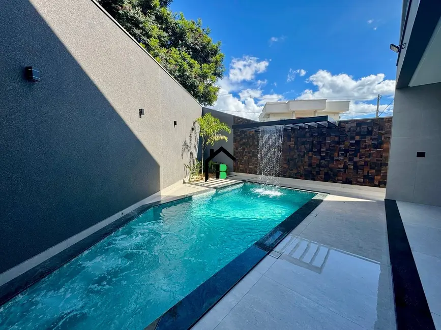 Casa com 5 quartos à venda, 448m2 em Alto dos Caiçaras, Patos De Minas - MG - imagem 1 Foto 1 de Casa com 5 quartos à venda, 448m2 em Alto dos Caiçaras, Patos De Minas - MG