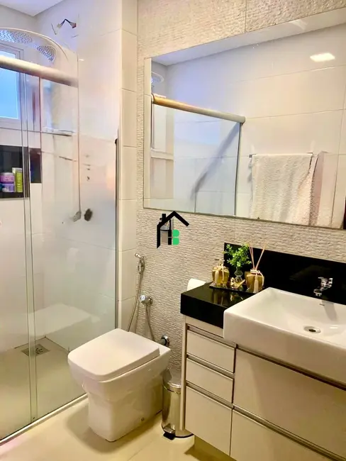 Apartamento com 3 quartos à venda, 122m2 em Caiçaras, Patos De Minas - MG - imagem 6 Foto 6 de Apartamento com 3 quartos à venda, 122m2 em Caiçaras, Patos De Minas - MG