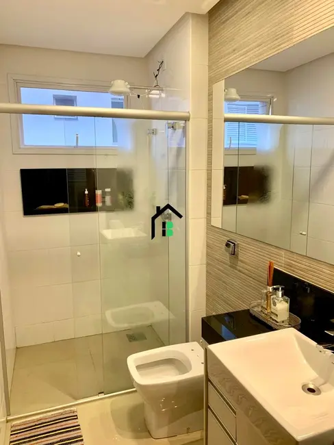 Apartamento com 3 quartos à venda, 122m2 em Caiçaras, Patos De Minas - MG - imagem 6 Foto 6 de Apartamento com 3 quartos à venda, 122m2 em Caiçaras, Patos De Minas - MG