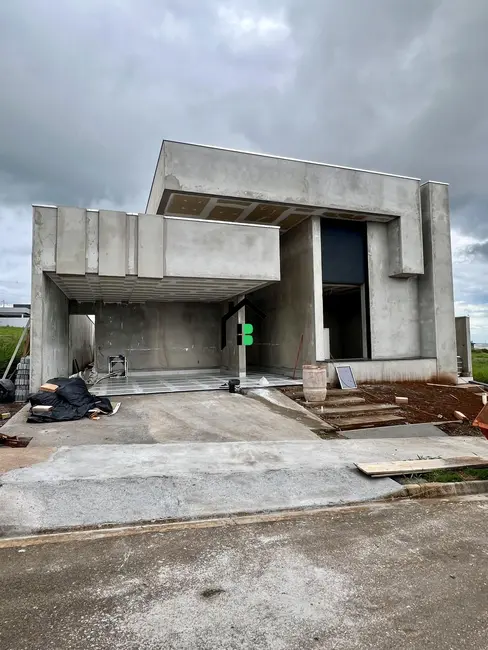 Foto 2 de Casa com 4 quartos à venda, 240m2 em Bela Vista, Patos De Minas - MG