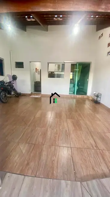 Casa com 3 quartos à venda, 104m2 em Caramuru, Patos De Minas - MG - imagem 8 Foto 8 de Casa com 3 quartos à venda, 104m2 em Caramuru, Patos De Minas - MG