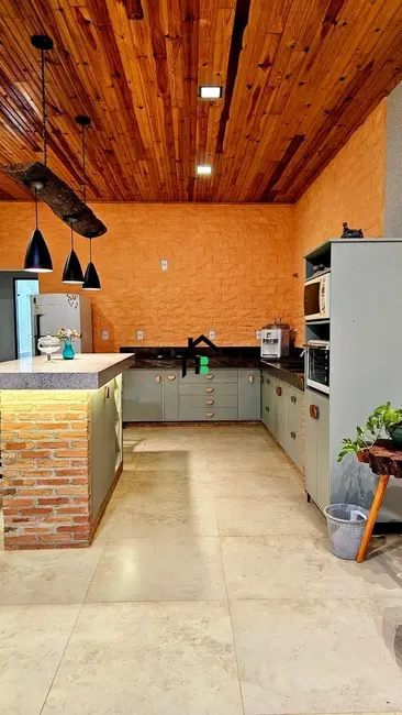 Chácara com 2 quartos à venda, 2000m2 em Área Rural de Patos de Minas, Patos De Minas - MG - imagem 6 Foto 6 de Chácara com 2 quartos à venda, 2000m2 em Área Rural de Patos de Minas, Patos De Minas - MG