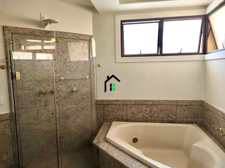 Casa com 5 quartos à venda, 334m2 em Sobradinho, Patos De Minas - MG - imagem 9 Foto 9 de Casa com 5 quartos à venda, 334m2 em Sobradinho, Patos De Minas - MG