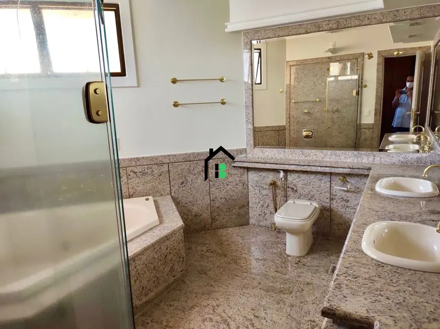 Casa com 5 quartos à venda, 334m2 em Sobradinho, Patos De Minas - MG - imagem 8 Foto 8 de Casa com 5 quartos à venda, 334m2 em Sobradinho, Patos De Minas - MG