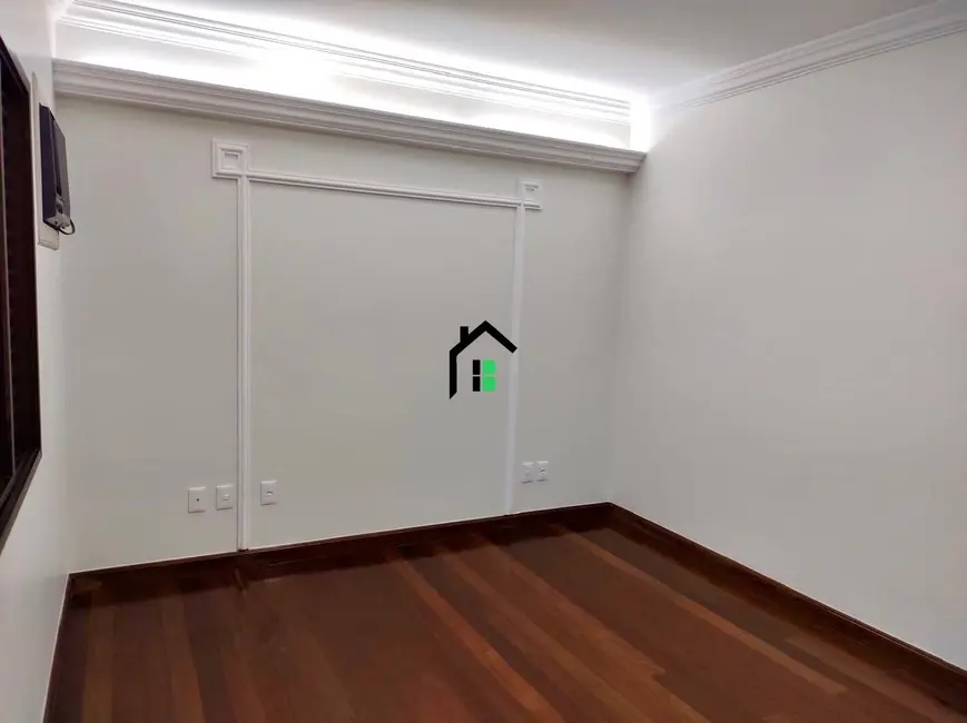 Casa com 5 quartos à venda, 334m2 em Sobradinho, Patos De Minas - MG - imagem 5 Foto 5 de Casa com 5 quartos à venda, 334m2 em Sobradinho, Patos De Minas - MG