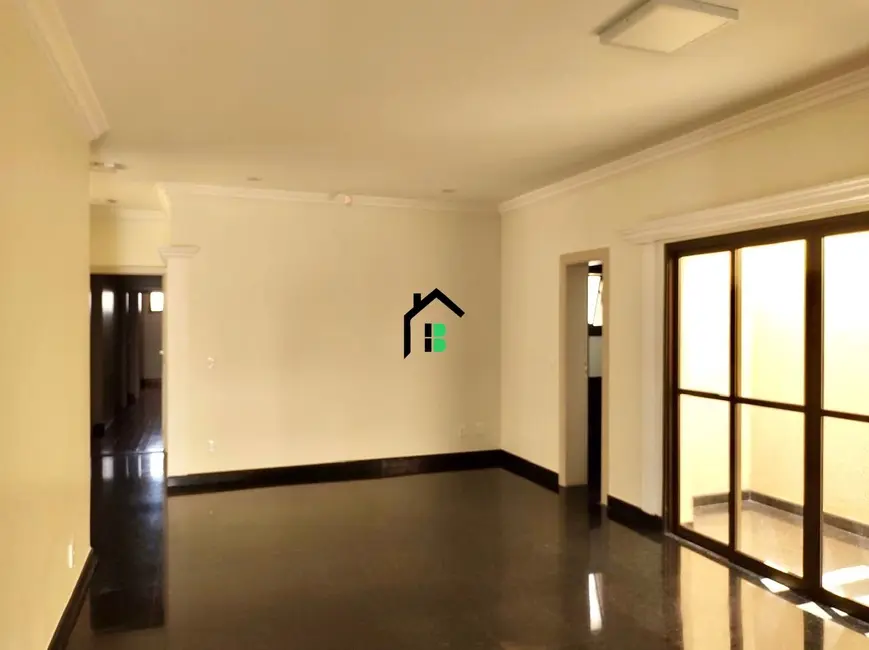 Casa com 5 quartos à venda, 334m2 em Sobradinho, Patos De Minas - MG - imagem 3 Foto 3 de Casa com 5 quartos à venda, 334m2 em Sobradinho, Patos De Minas - MG