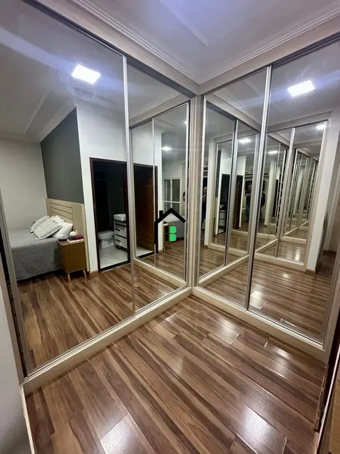 Casa com 3 quartos à venda, 211m2 em Sebastião Amorim, Patos De Minas - MG - imagem 9 Foto 9 de Casa com 3 quartos à venda, 211m2 em Sebastião Amorim, Patos De Minas - MG
