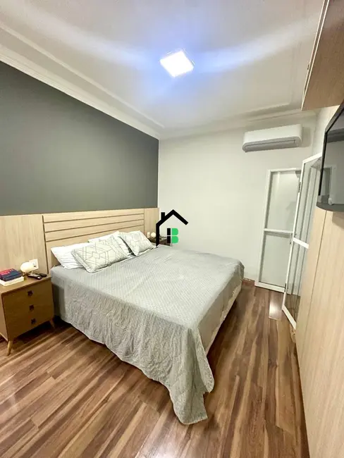 Casa com 3 quartos à venda, 211m2 em Sebastião Amorim, Patos De Minas - MG - imagem 6 Foto 6 de Casa com 3 quartos à venda, 211m2 em Sebastião Amorim, Patos De Minas - MG